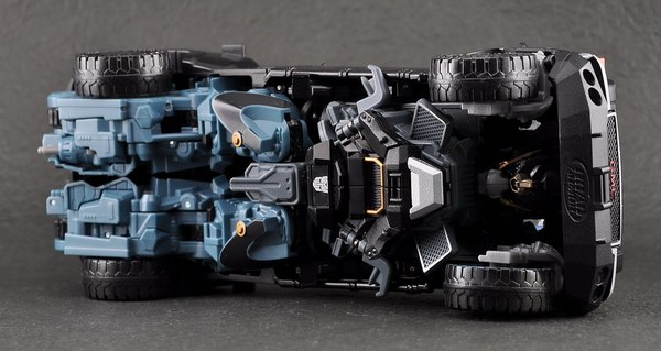 Transformers Dark Of The Moon Leader Class Ironhide  (5 of 25)
